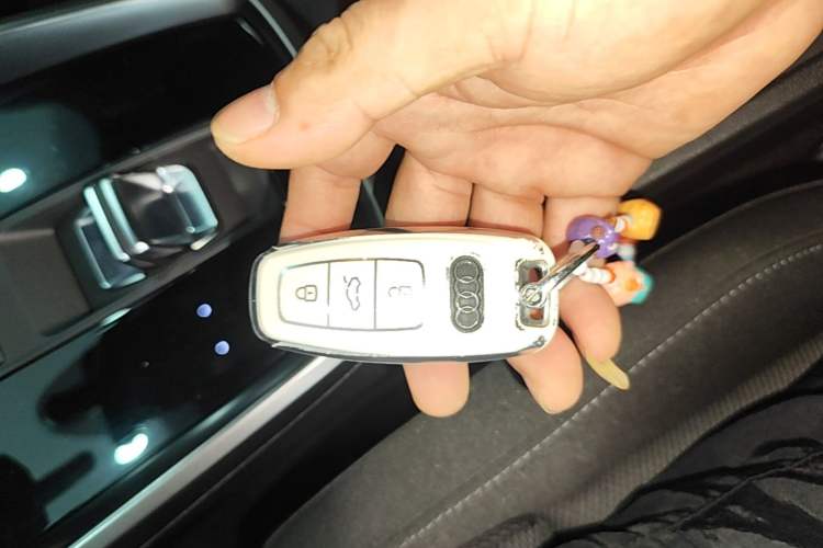Used Audi A3 2021 Sportback 35 TFSI Ambition Style Edition Vehicle Key