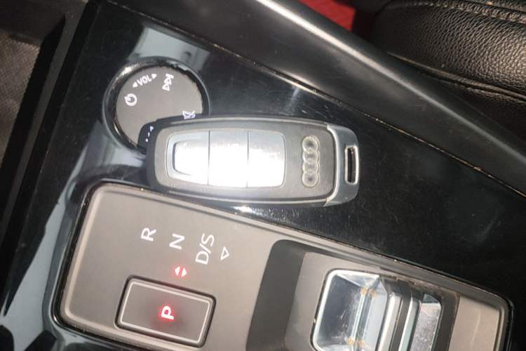 Used Audi A3 2021 Sportback 35 TFSI Advanced Sport Edition Vehicle Key