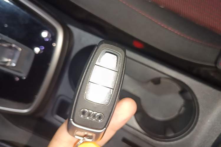 Used Audi A3 2021 Sportback 35 TFSI Advanced Sport Edition Vehicle Key