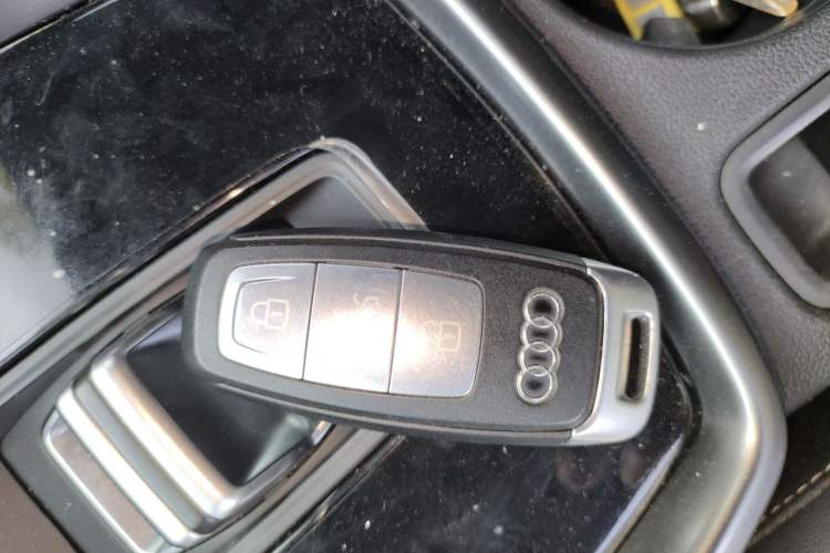 Used Audi A3 2021 Sportback 35 TFSI Fashionable Sports Model Vehicle Key