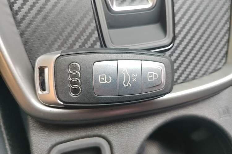 Used Audi A3 2021 A3L Limousine 35 TFSI Fashionable and Elegant Model Vehicle Key