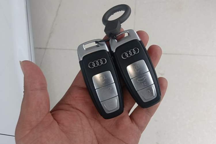 Used Audi A3 2021 Sportback 35 TFSI Advanced Sport Edition Vehicle Key