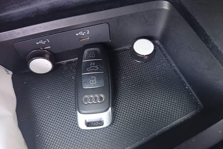 Used Audi A3 2021 A3L Limousine 35 TFSI Luxury Sport Edition Vehicle Key
