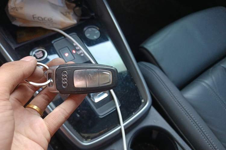 Used Audi A3 2021 Sportback 35 TFSI Luxury Prestige Edition Vehicle Key