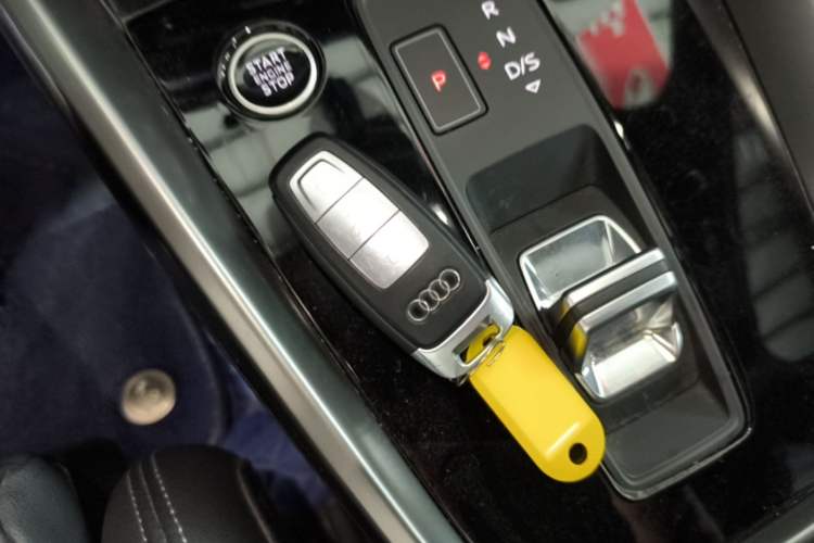 Used Audi A3 2021 A3L Limousine 35 TFSI Fashion Sport Model Vehicle Key
