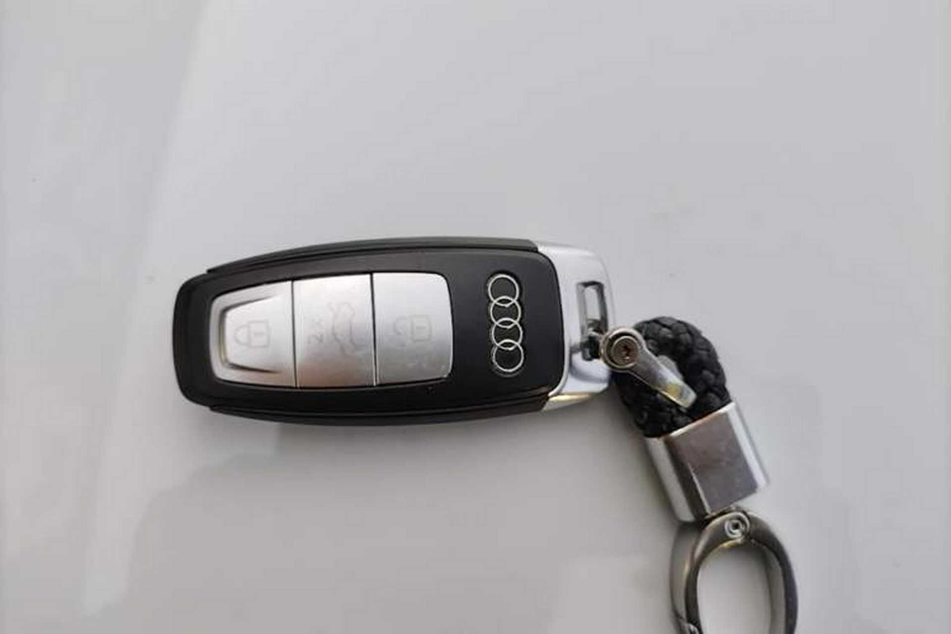 Used Audi A3 2021 A3L Limousine 35 TFSI Fashionable and Elegant Model Vehicle Key