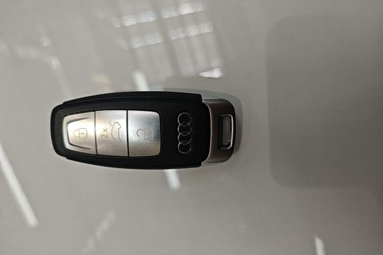 Used Audi A3 2021 Sportback 35 TFSI Ambition Style Edition Vehicle Key