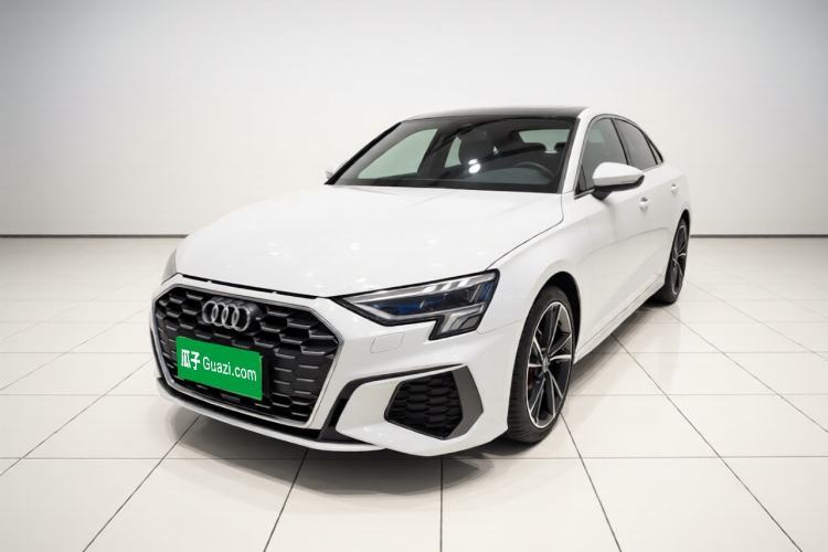Używany Audi A3 2021 A3L Limousine 35 TFSI Fashion Sport Model Guazi used car, China used car export, Used car for sale, Used cars, Cheapest cars for sale