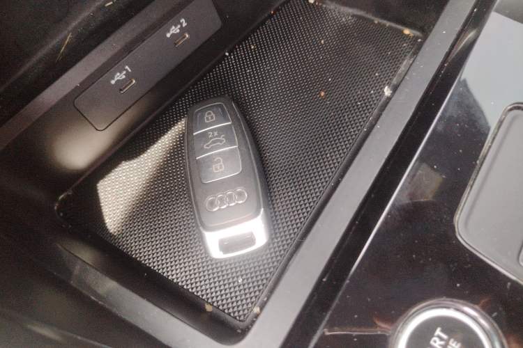 Used Audi A3 2021 Sportback 35 TFSI Advanced Sport Edition Interior 1