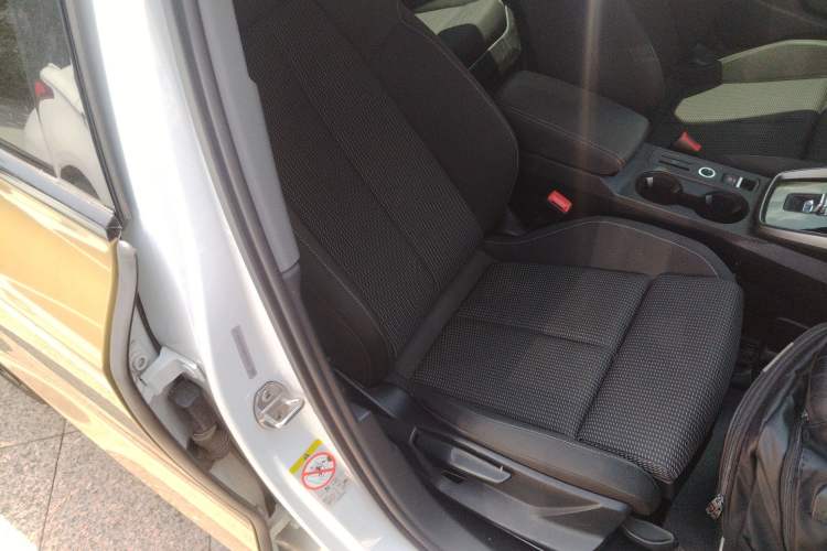 Used Audi A3 2021 Sportback 35 TFSI Advanced Sport Edition Right Front Seat