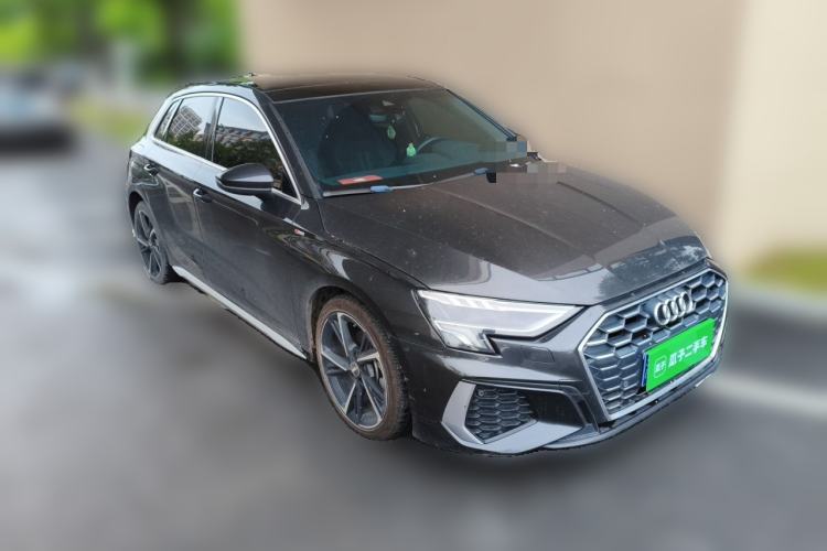 Used Audi A3 2022 Sportback 35 TFSI Fashionable Sports Model Front Right 45 Deg