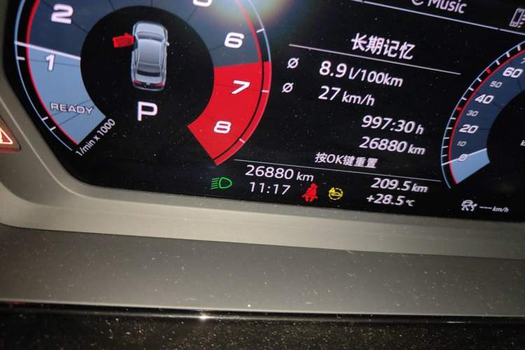 Used Audi A3 2022 A3L Limousine 35 TFSI Fashion Sport Model Odometer Close Up