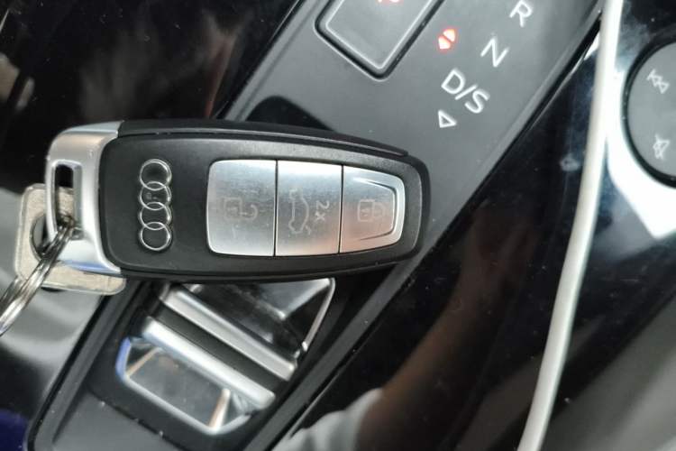Used Audi A3 2022 Sportback 35 TFSI Fashionable Sports Model Vehicle Key