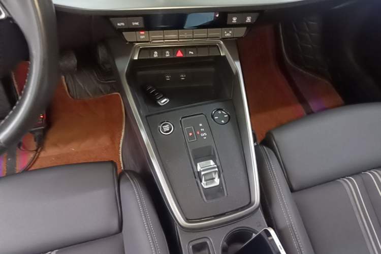 Used Audi A3 2022 A3L Limousine 35 TFSI Fashion Sport Model Gear Lever