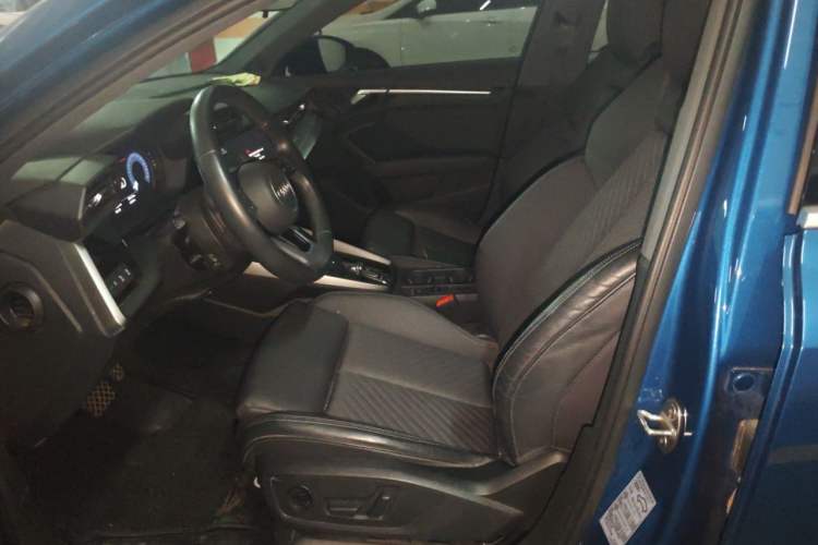 Used Audi A3 2022 A3L Limousine 35 TFSI Fashionable and Elegant Model Left Front Seat