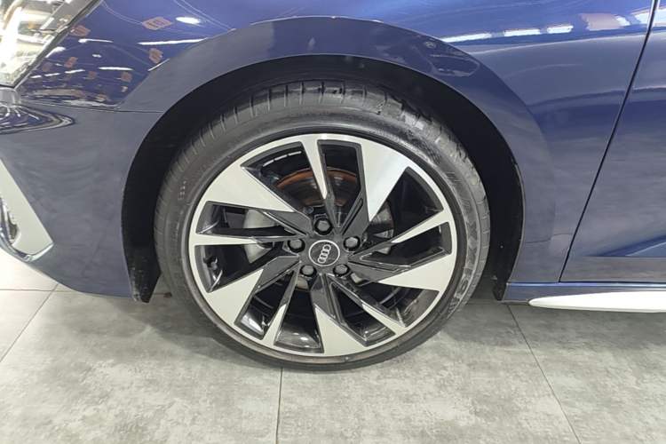 Used Audi A3 2022 A3L Limousine 35 TFSI Fashion Sport Model Left Front Wheel Hub