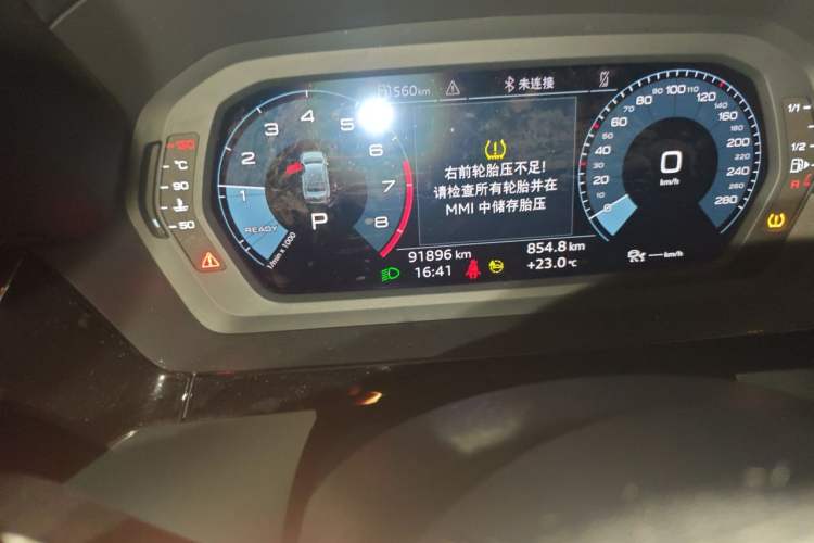 Used Audi A3 2022 A3L Limousine 35 TFSI Fashionable and Elegant Model Odometer Close Up
