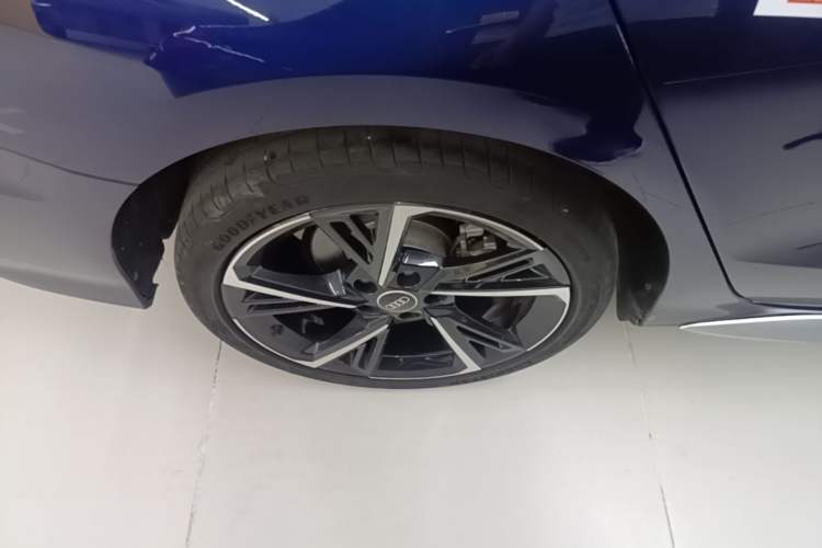 Used Audi A3 2022 A3L Limousine 35 TFSI Fashion Sport Model Right Rear Wheel Hub