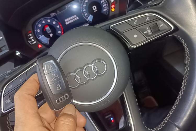Used Audi A3 2022 A3L Limousine 35 TFSI Fashion Sport Model Vehicle Key