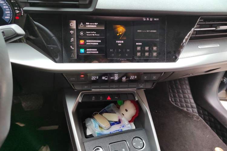 Used Audi A3 2022 A3L Limousine 35 TFSI RS Performance Package Audio And AC Panel
