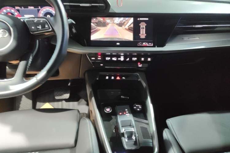 Used Audi A3 2022 Sportback 35 TFSI Fashionable Sports Model Audio And AC Panel