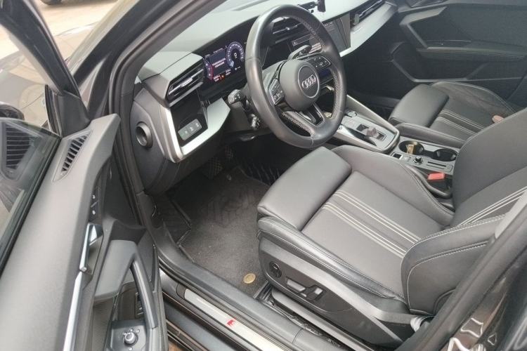 Used Audi A3 2022 Sportback 35 TFSI Fashionable Sports Model Driver Seat