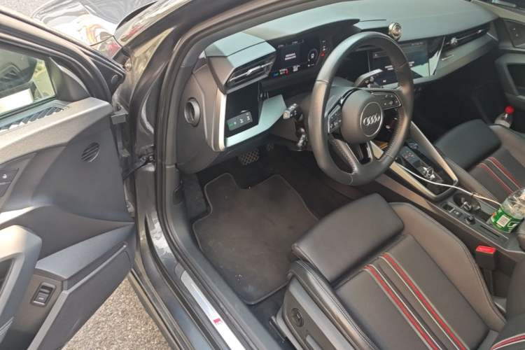 Used Audi A3 2022 Sportback 35 TFSI Fashionable Sports Model Driver Seat