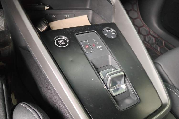 Used Audi A3 2022 Sportback 35 TFSI Fashionable Sports Model Gear Lever