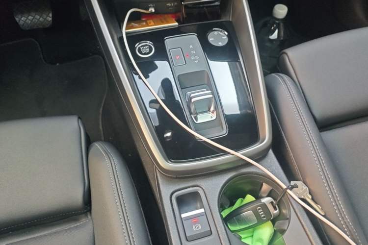 Used Audi A3 2022 Sportback 35 TFSI Fashionable Sports Model Gear Lever