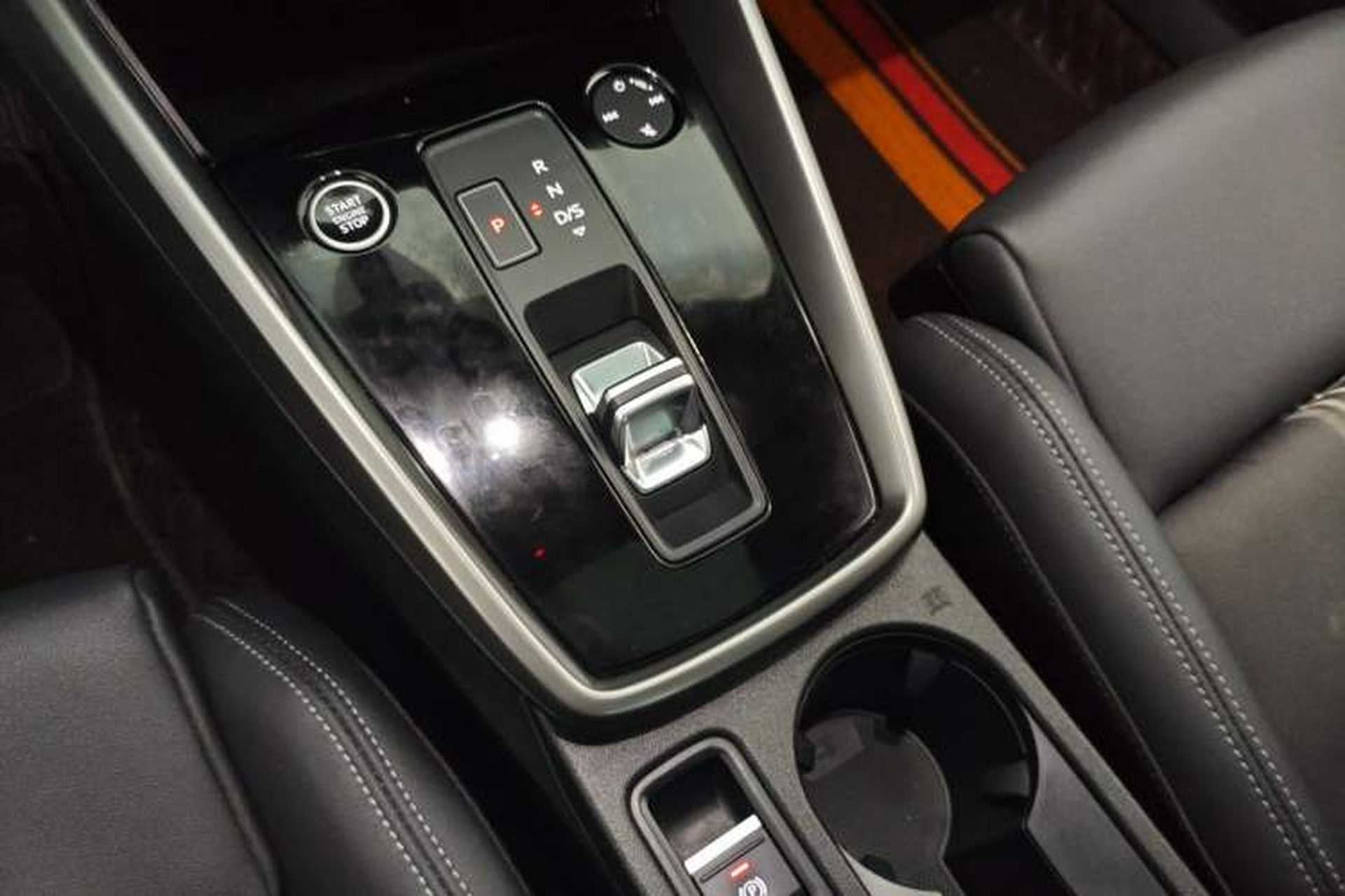 Used Audi A3 2022 Sportback 35 TFSI Fashionable Sports Model Gear Lever