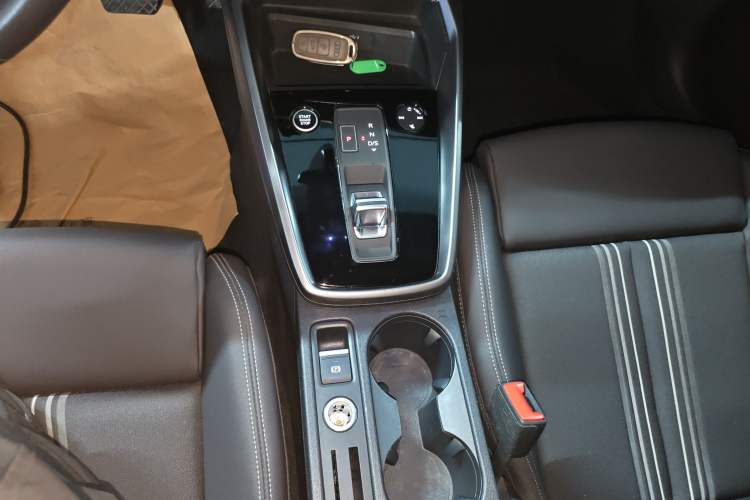 Used Audi A3 2022 Sportback 35 TFSI Fashionable Sports Model Gear Lever