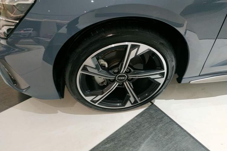 Used Audi A3 2022 A3L Limousine 35 TFSI RS Performance Package Left Front Wheel Hub
