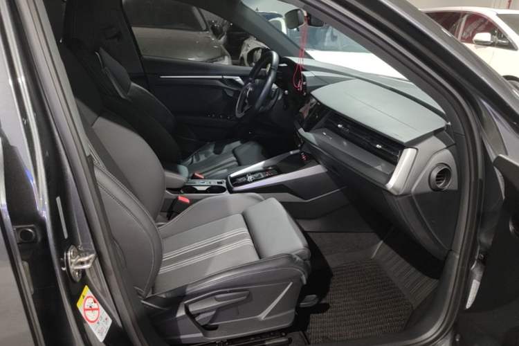 Used Audi A3 2022 Sportback 35 TFSI Fashionable Sports Model Right Front Seat