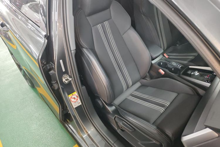 Used Audi A3 2022 Sportback 35 TFSI Fashionable Sports Model Right Front Seat