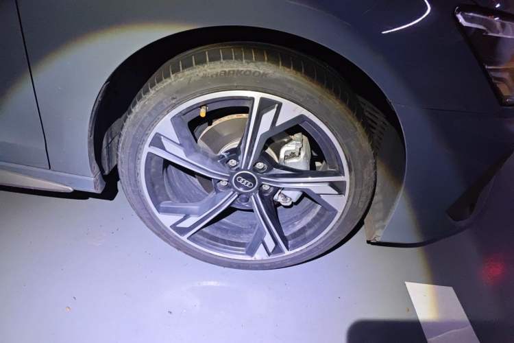 Used Audi A3 2022 A3L Limousine 35 TFSI RS Performance Package Right Front Wheel Hub