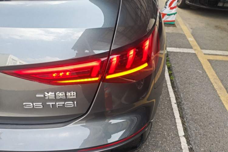 Used Audi A3 2022 Sportback 35 TFSI Fashionable Sports Model Right Rear Taillight