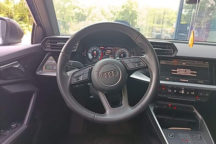 Used Audi A3 2022 A3L Limousine 35 TFSI Fashion Sport Model Steering Wheel