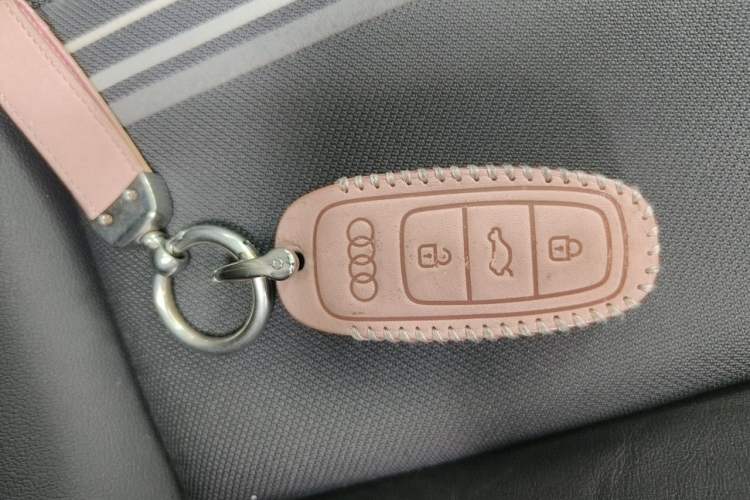 Used Audi A3 2022 Sportback 35 TFSI Fashionable Sports Model Vehicle Key