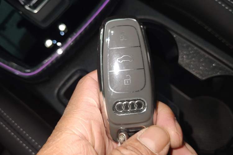 Used Audi A3 2022 A3L Limousine 35 TFSI Fashion Sport Model Vehicle Key
