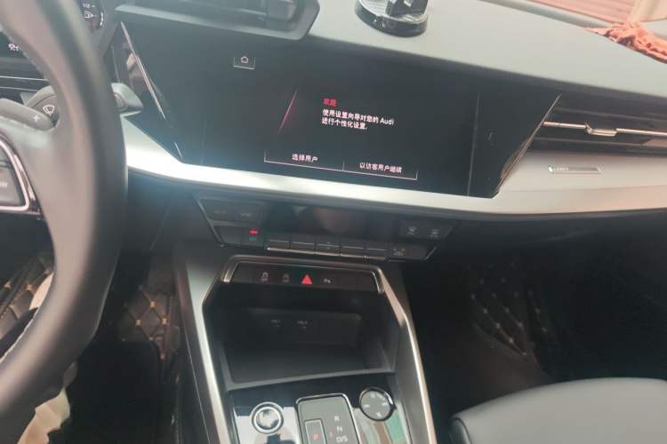 Used Audi A3 2022 Sportback 35 TFSI Fashionable Sports Model Audio And AC Panel