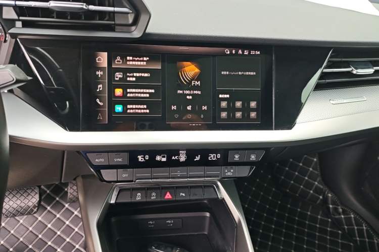 Used Audi A3 2022 Sportback 35 TFSI Fashionable Sports Model Audio And AC Panel