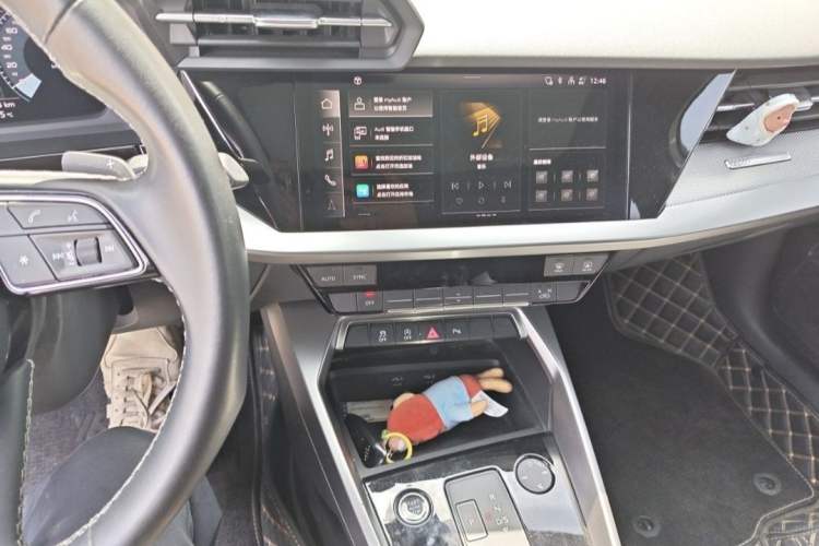 Used Audi A3 2022 Sportback 35 TFSI Fashionable Sports Model Audio And AC Panel