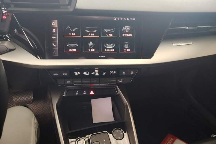 Used Audi A3 2022 A3L Limousine 35 TFSI Progressive Sport Edition Audio And AC Panel