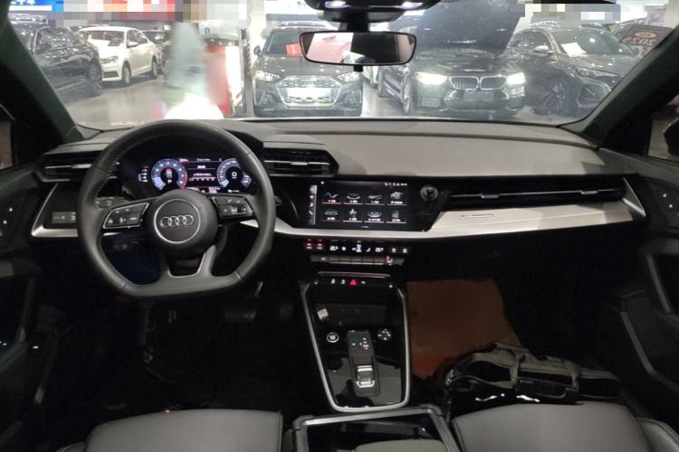 Used Audi A3 2022 Sportback 35 TFSI Fashionable Sports Model Center Console