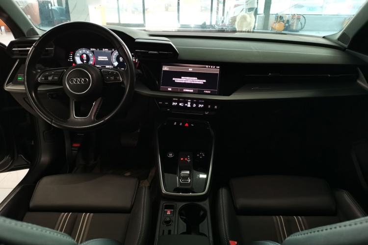 Used Audi A3 2022 A3L Limousine 35 TFSI Fashion Sport Model Center Console