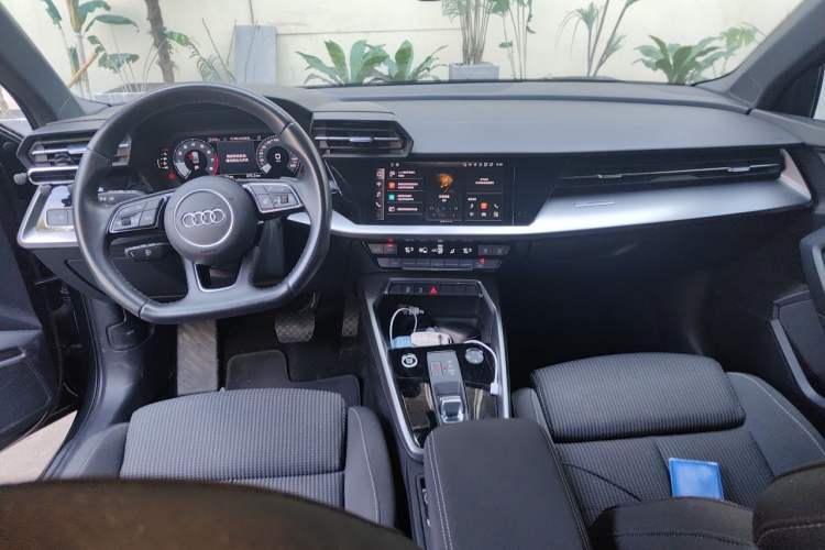 Used Audi A3 2022 A3L Limousine 35 TFSI Progressive Sport Edition Center Console