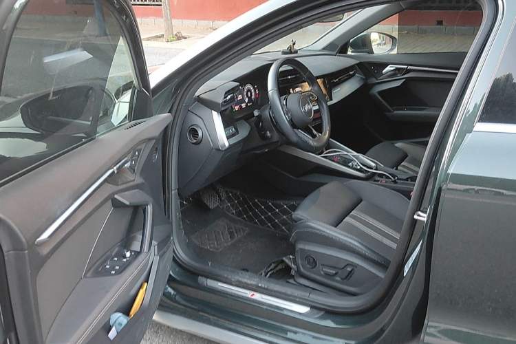Used Audi A3 2022 A3L Limousine 35 TFSI Fashion Sport Model Driver Seat