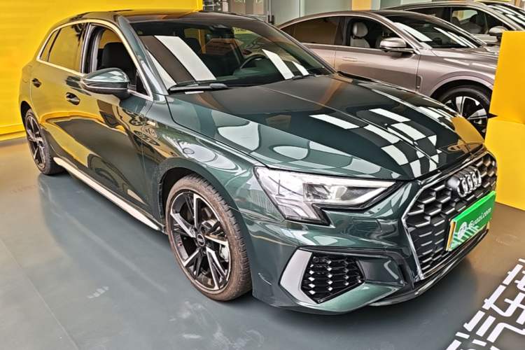 Used Audi A3 2022 Sportback 35 TFSI Fashionable Sports Model Front Right 45 Deg