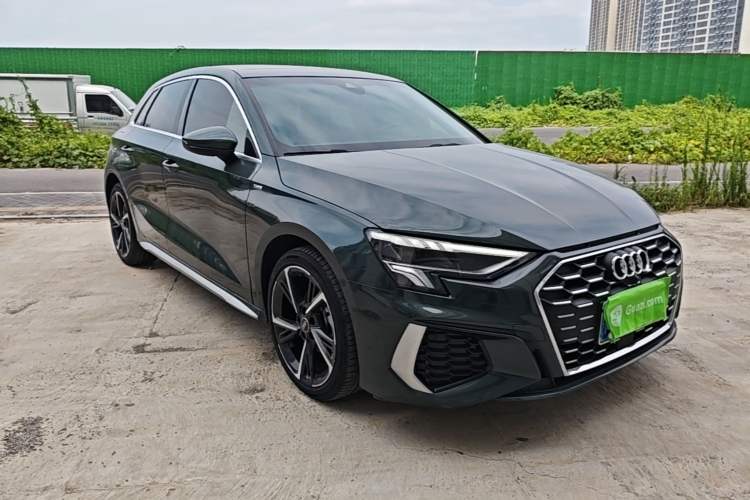 Used Audi A3 2022 Sportback 35 TFSI Fashionable Sports Model Front Right 45 Deg
