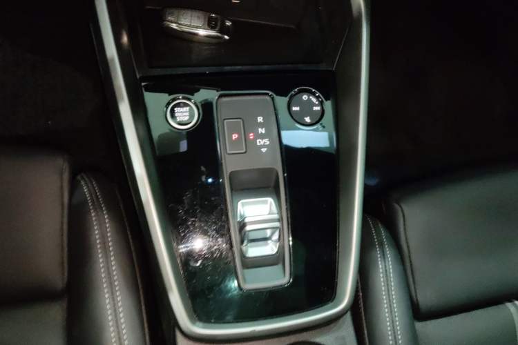 Used Audi A3 2022 Sportback 35 TFSI Fashionable Sports Model Gear Lever